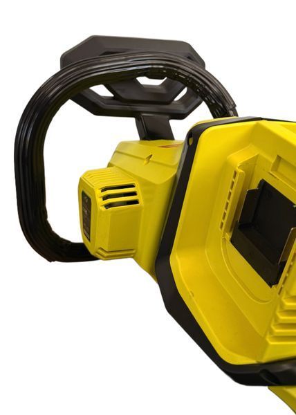 Акумуляторна ланцюгова пила FGT FCS14С-8SET (8.0 Ah x2, зарядний пристрій) FCS14С-8SET фото